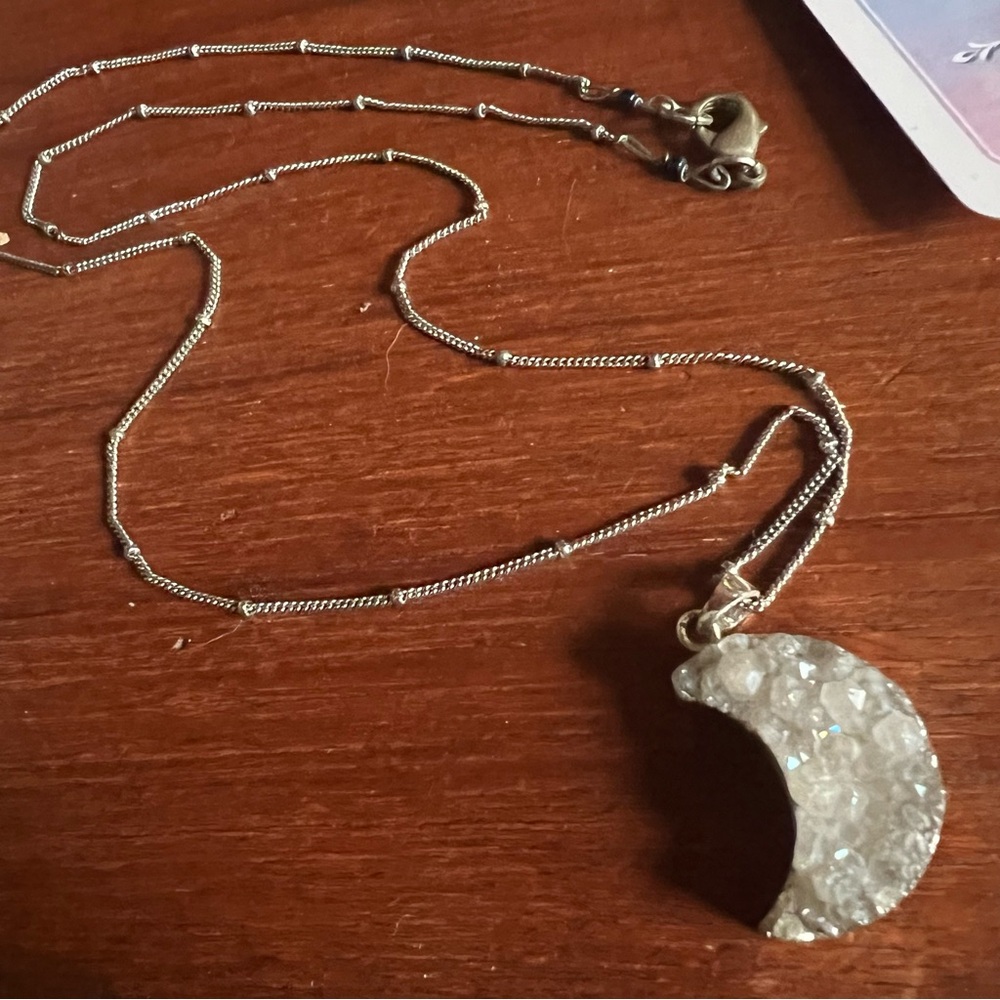 Silver Aura Quartz Geode Crystal Crescent Moon Pendant Necklace 26” Chain